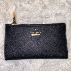 KATE SPADE wallet!! Still looks new!!